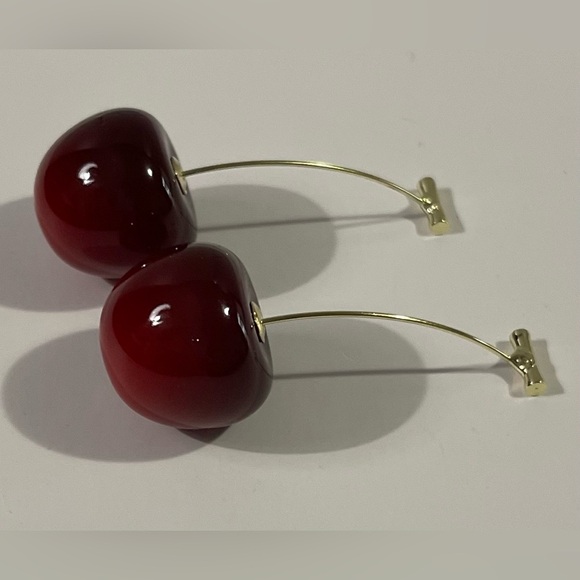 NEW Beautiful Bold Cherry Earrings - Picture 4 of 4